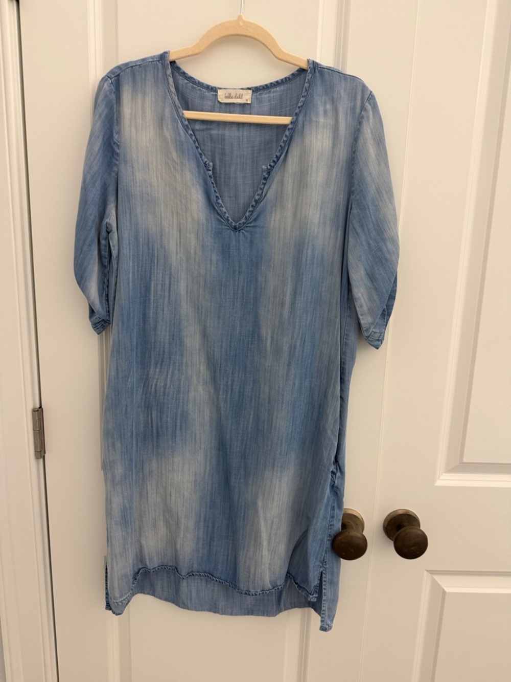 Bella Dahl Light Blue Washed V-Neck Midi Dress